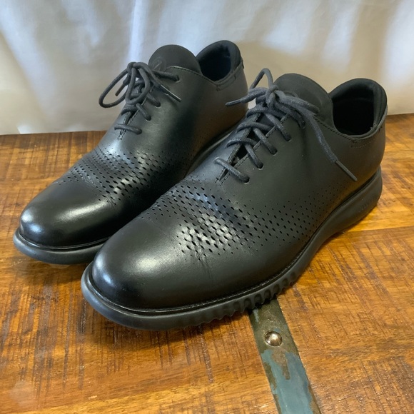 Cole Haan Mens Sz 9M  2.ZeroGrand Black Laser Cut Leather Shoes C23832 - Picture 1 of 13